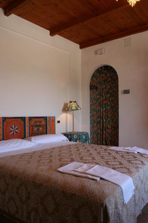 Torre Mannella Hotel Citta Sant'Angelo Exterior foto